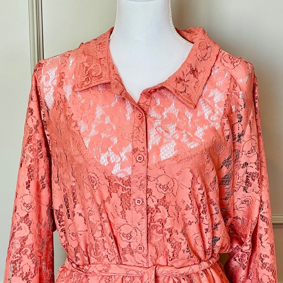 Torrid dress 5 24 / 26 Maxi Lace Button Down Pink Mauve Tie Waist Collared - Picture 2 of 5